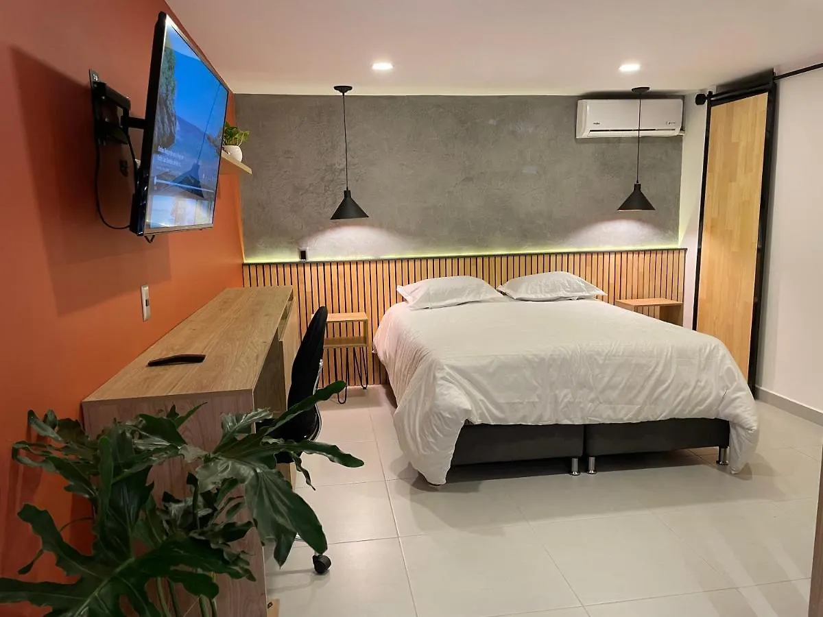 Agradable Y Moderno Aparta Estudio Con Aire Acondicionado location